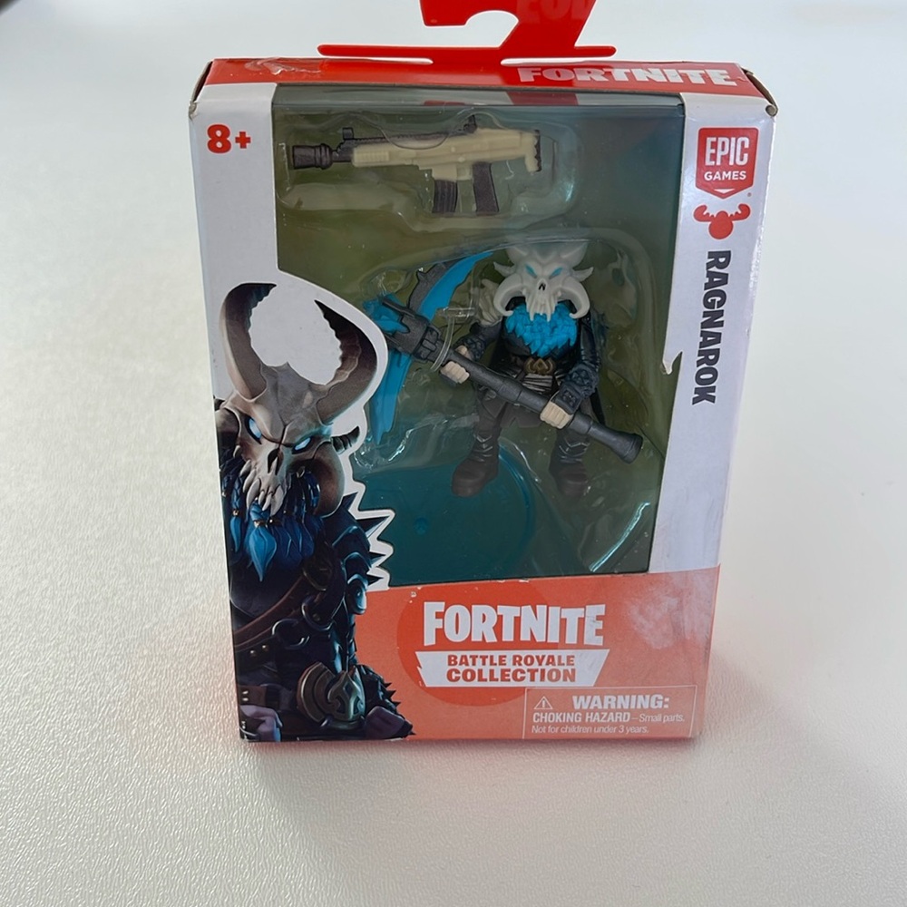 NWT Fortnite Epic Games Ragnarok Battle Royale Collection Approx. 2" Figure